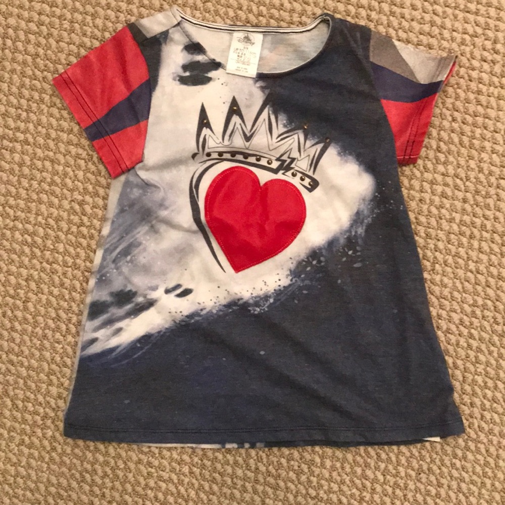 ❌SOLD❌Girls Disney Descendant shirt